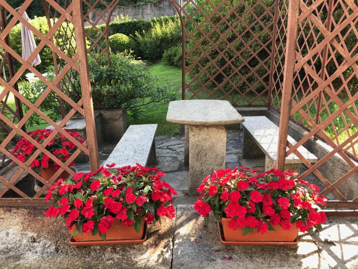 Villa Ombrosa Nebbiuno Kültér fotó