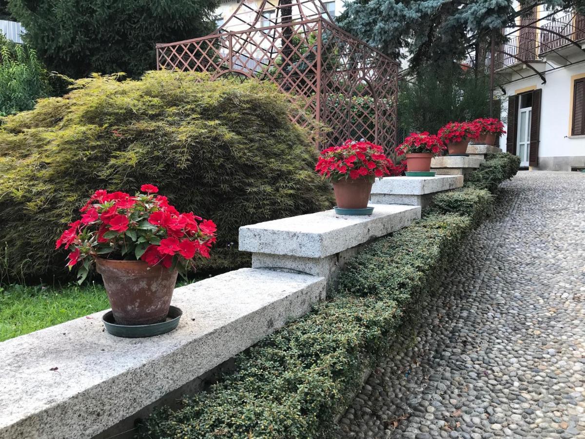 Villa Ombrosa Nebbiuno Kültér fotó